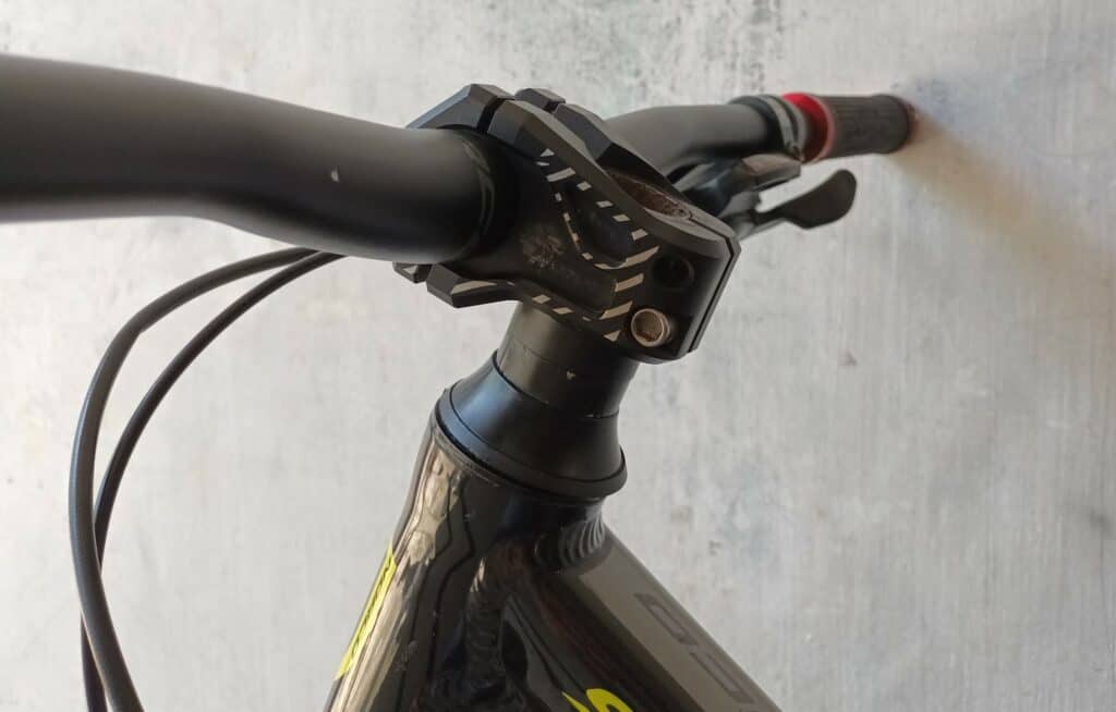 mongoose bike handlebars loose